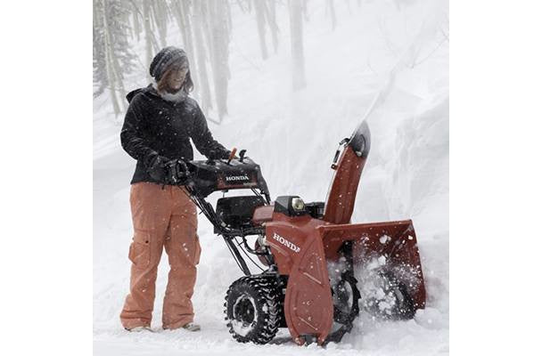 Honda HSS724AW Two Stage 24" Snow Blower